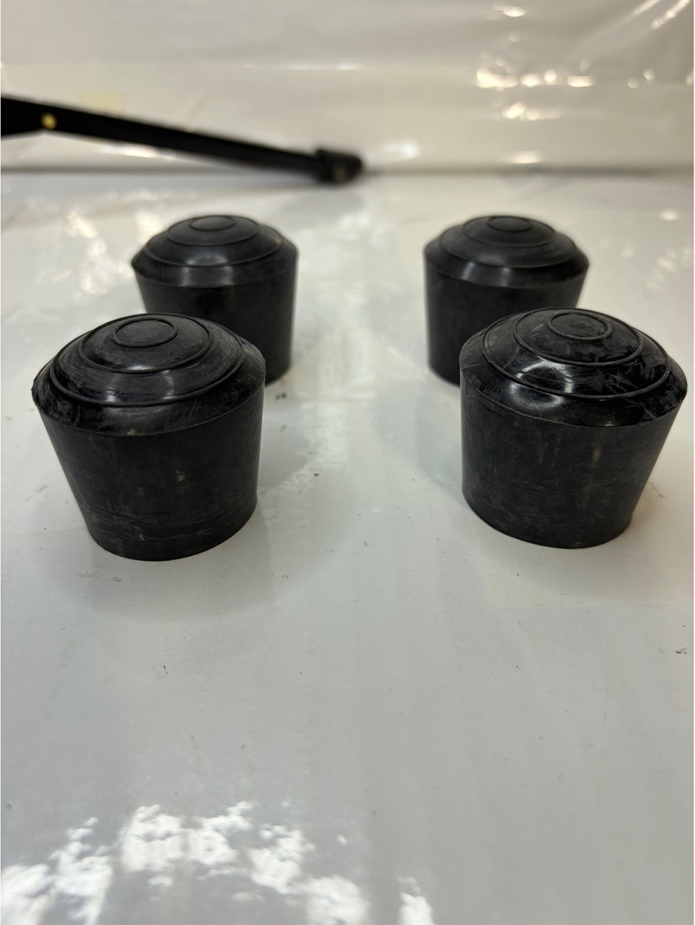 AKOAK 4-Pack 1-1/4” Black Rubber Chair Table Leg Tips Caps Floor Protectors